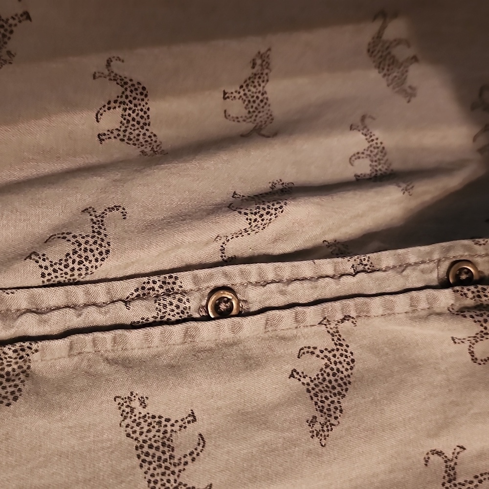 Jane and Delancey cheetah print top - Picture 3 of 7